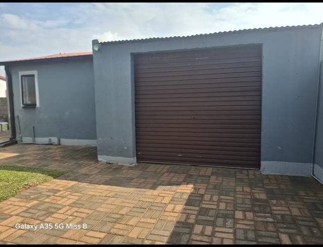 3 BEDROOM HOUSE FOR SALE IN PROTEA GLEN EXT